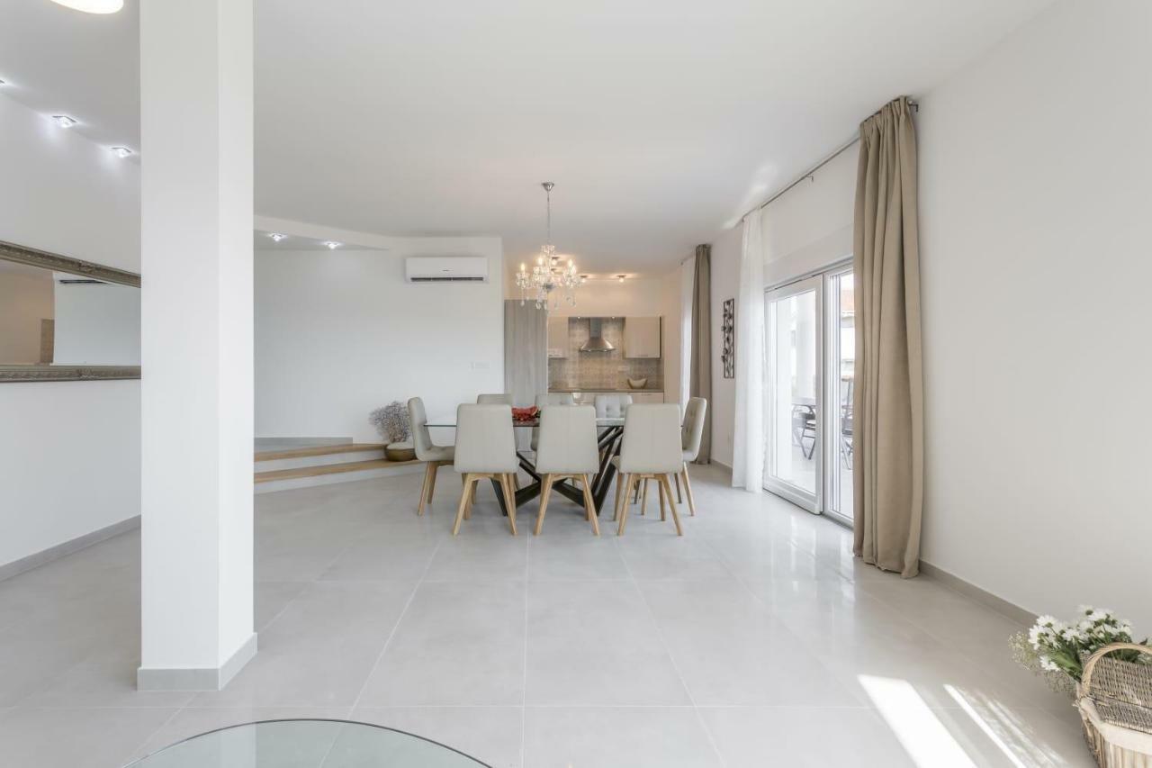 Villa Marin Севид Екстериор снимка