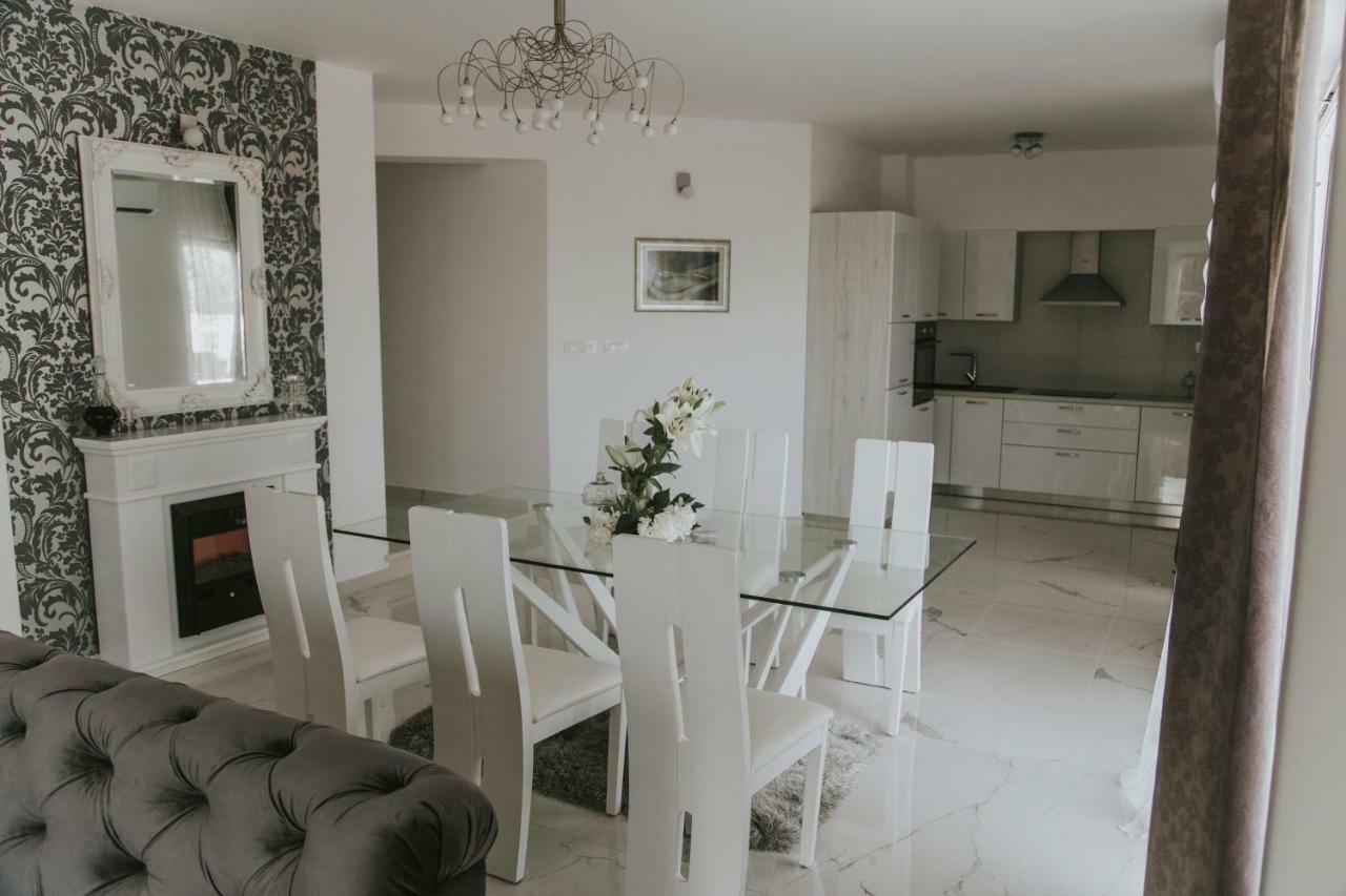 Villa Marin Севид Екстериор снимка